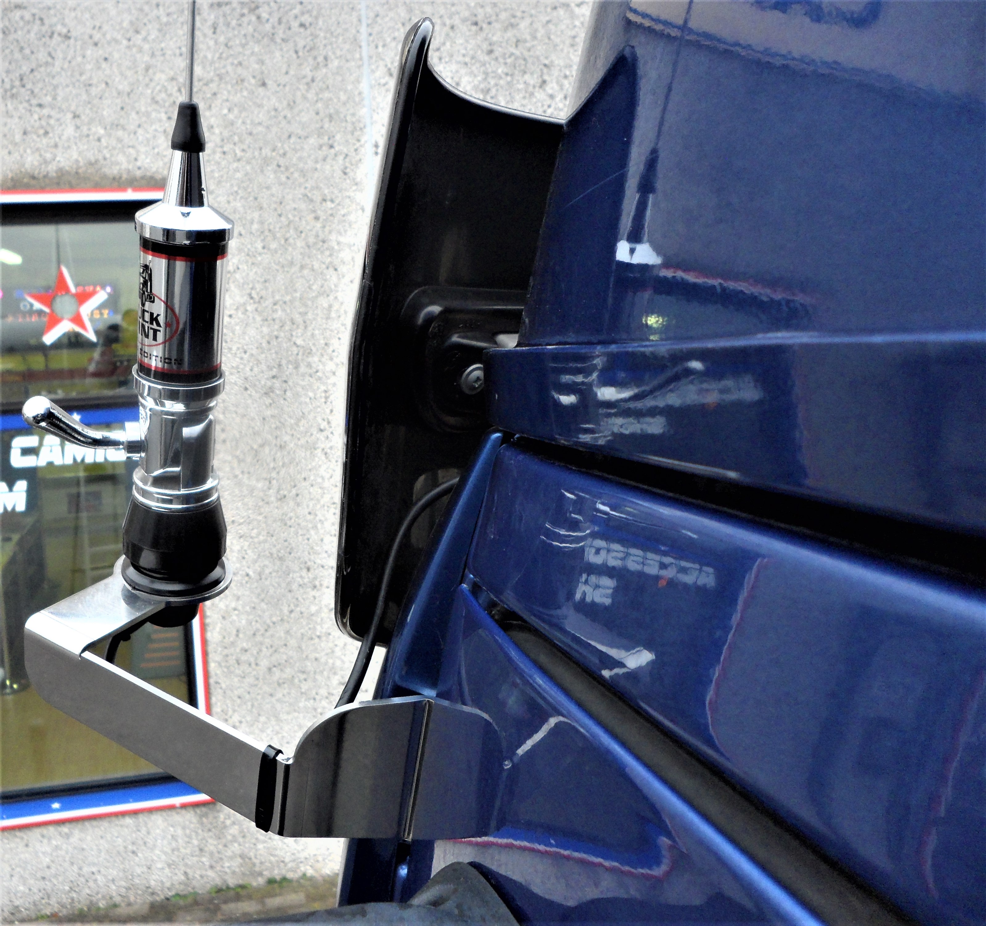 Supporto Metallico per Antenna del Portellone Posteriore