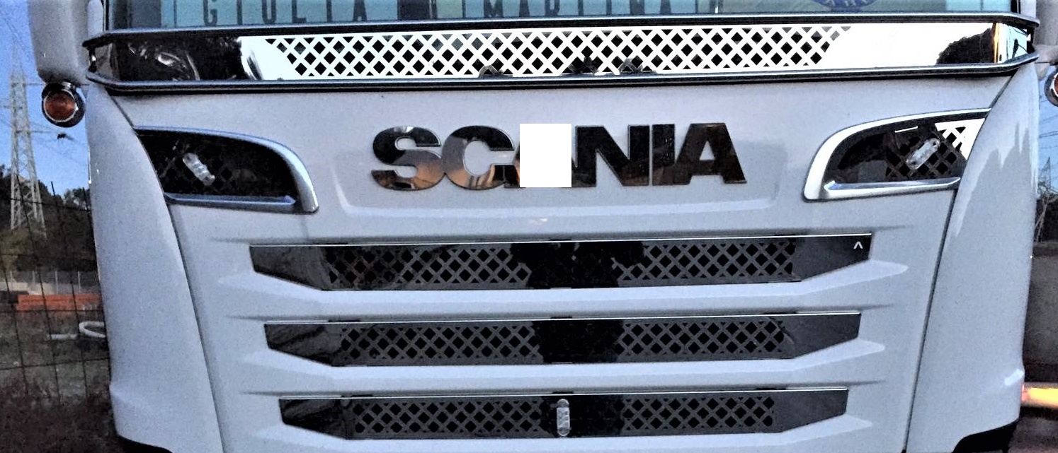 Griglia mascherone inox Scania S 9pz, il meglio per il tuo camion. Acquista  online, spedizione in tutta Italia